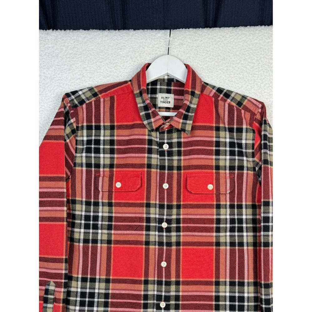 Flint and Tinder Shirt Large Mens Red Plaid Flannel Flap Pockets Button Down - Picture 5 of 10